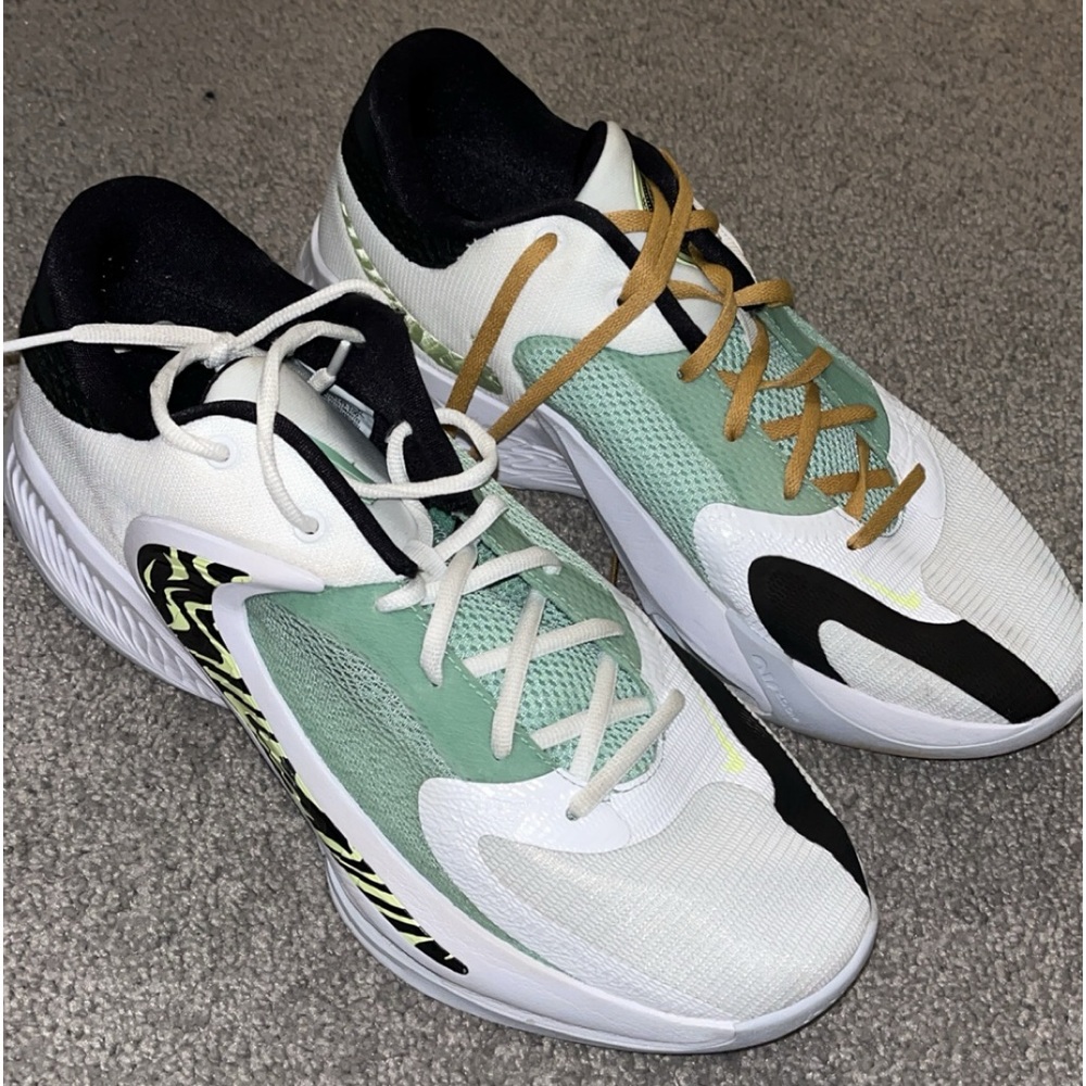 Nike Zoom Freak 4 Basketball Shoes